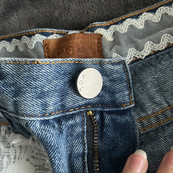 365 - Picture 3 of 6